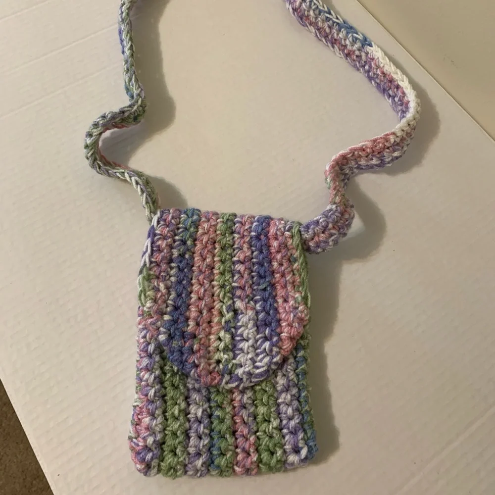 Phone Crossbody Bag handmade
crochet - Picture 12 of 16